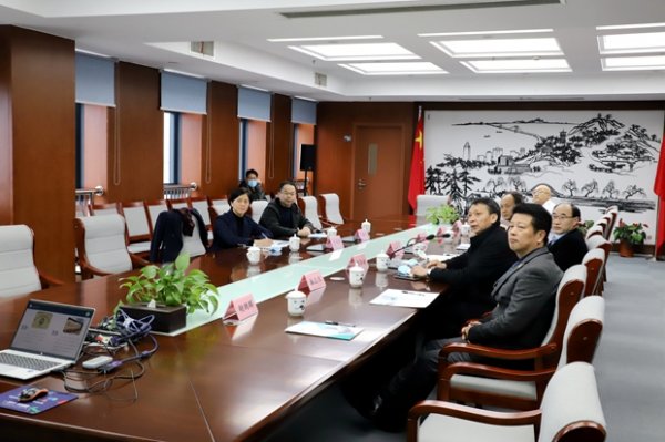 市领导来安徽省皖南康复医院慰问高层次人才